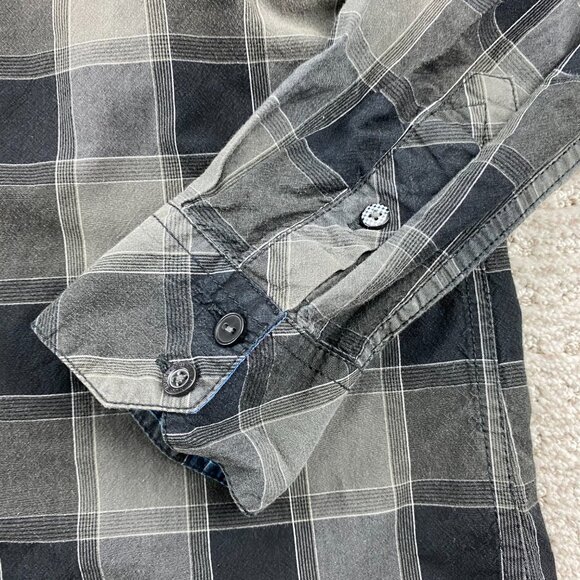 QUIKSILVER Shirt Men Small S Black Gray Plaid Button Up Long Sleeve Polo Preppy - Picture 2 of 9
